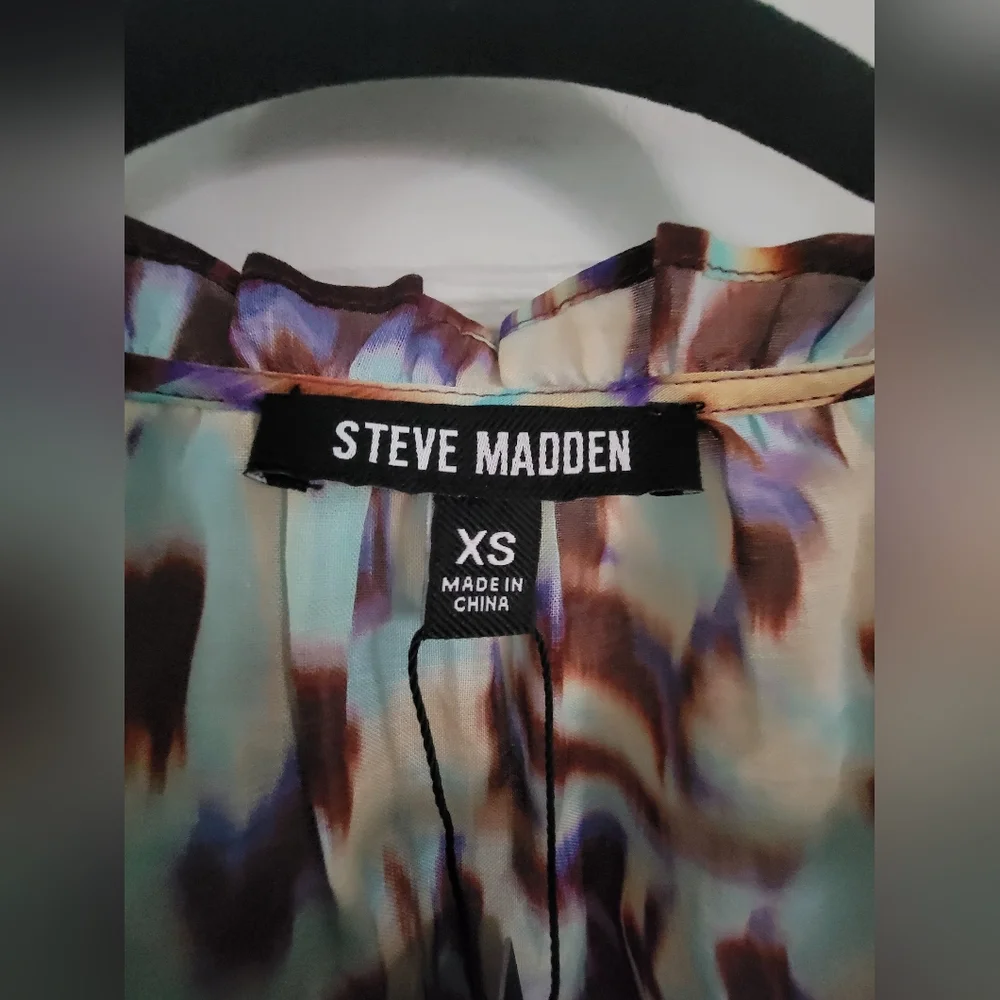 Steve Madden Multicolor Ruffle Sleeve Top - Picture 2 of 5